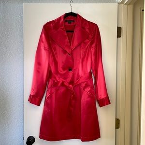 Anne Klein red silk overcoat w/ ties. Size L